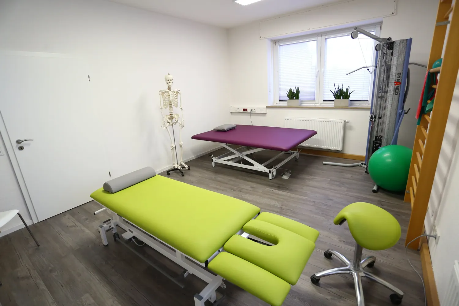 Körpermanufaktur - Physiotherapie. Osteopathie. Naturheilkunde - im Therapieraum